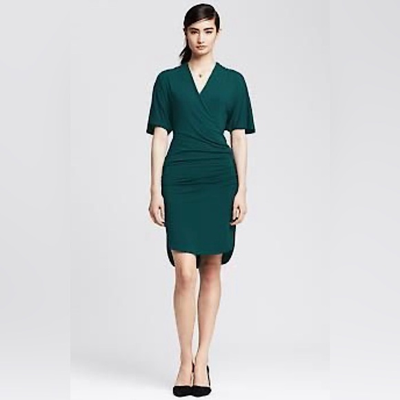 ❗️CLEAROUT❗️NWT! BANANA REPUBLIC teal faux-wrap ruched short sleeve DRESS - Picture 2 of 8